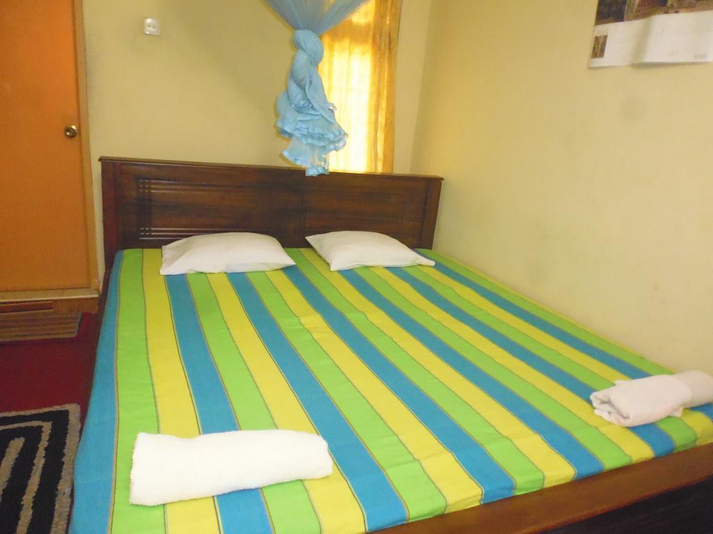 The Nilmini Lodge Szigirija Kültér fotó
